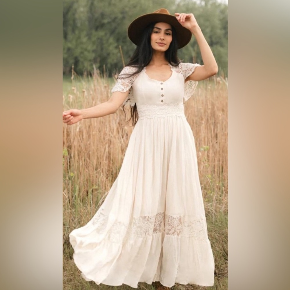 Joyfolie Anna Dress in Cream, Size XXS.